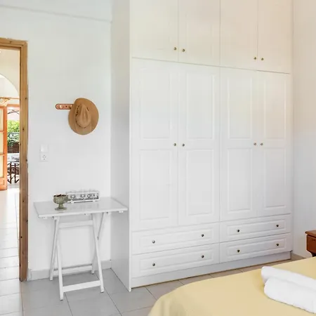 Apartamento Asterias 2 *